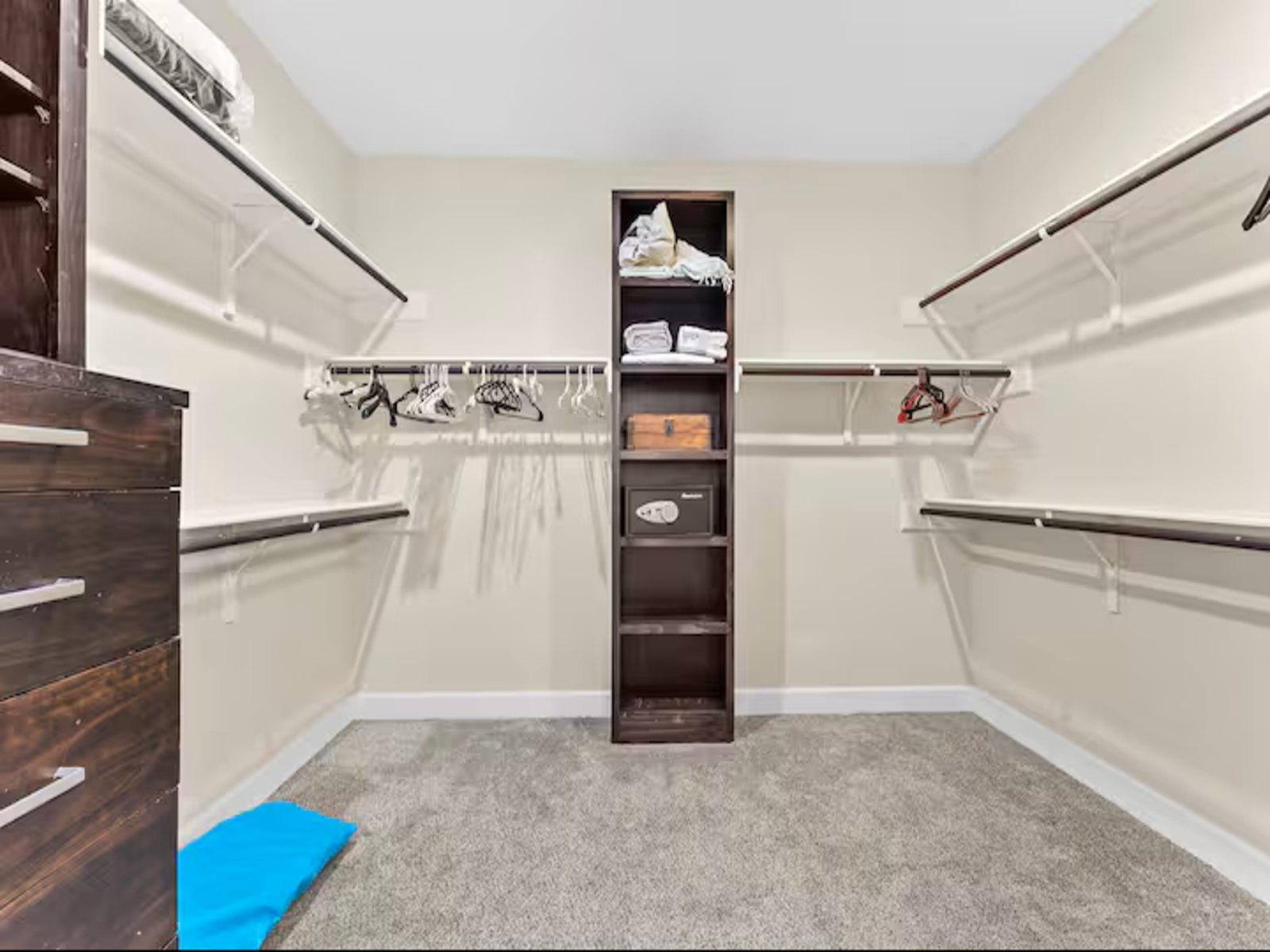 EaDo Luxury Bathroom
